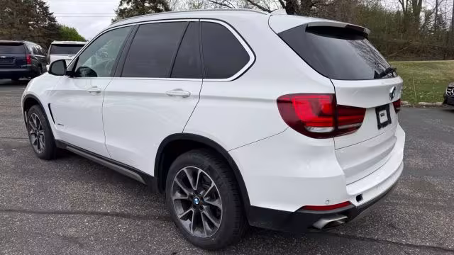 2018 BMW X5 - 5UXKR0C57JL075184 - Image #2