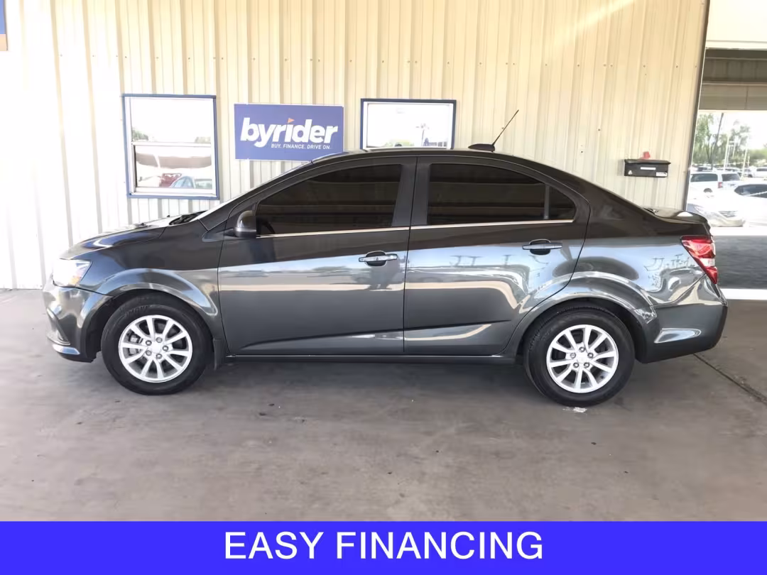 2018 Chevrolet Sonic - 1G1JD5SH2J4114903 - Image #3