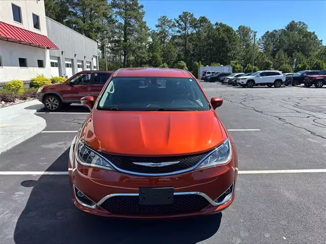 2018 Chrysler Pacifica - 2C4RC1FG6JR157225 - Image #2