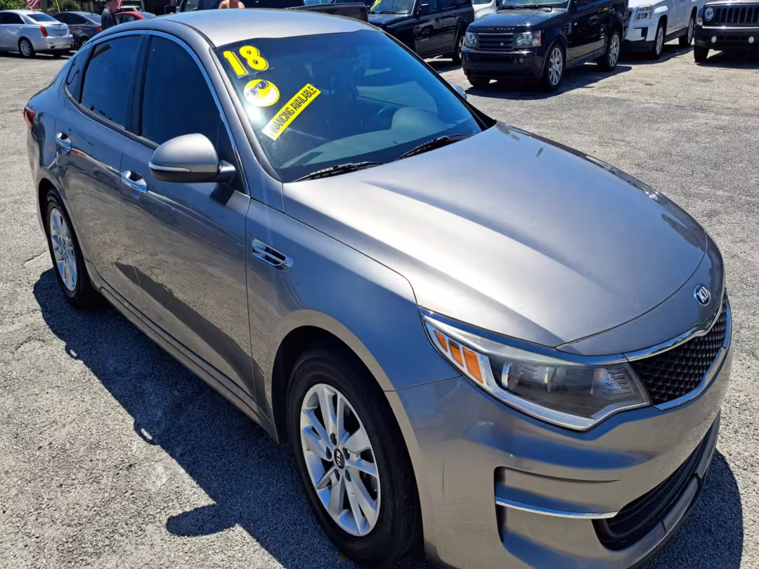 2018 Kia Optima - 5XXGT4L33JG209123 - Image #1