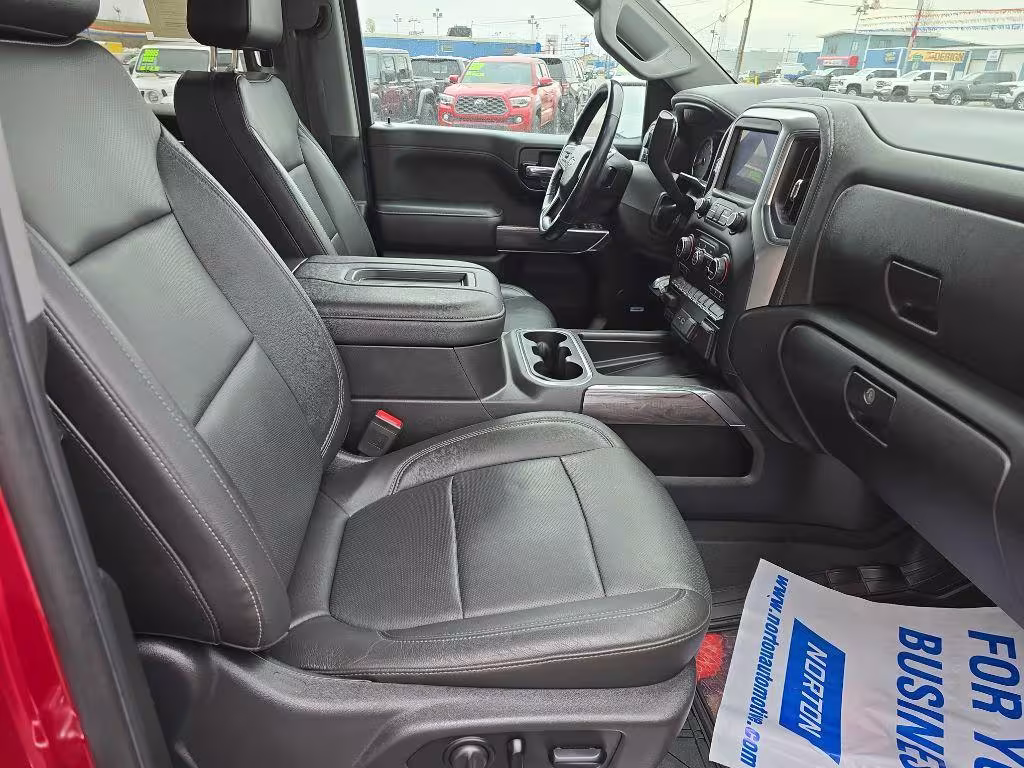 2019 Chevrolet Silverado 1500 - 1GCUYGED1KZ132018 - Image #1
