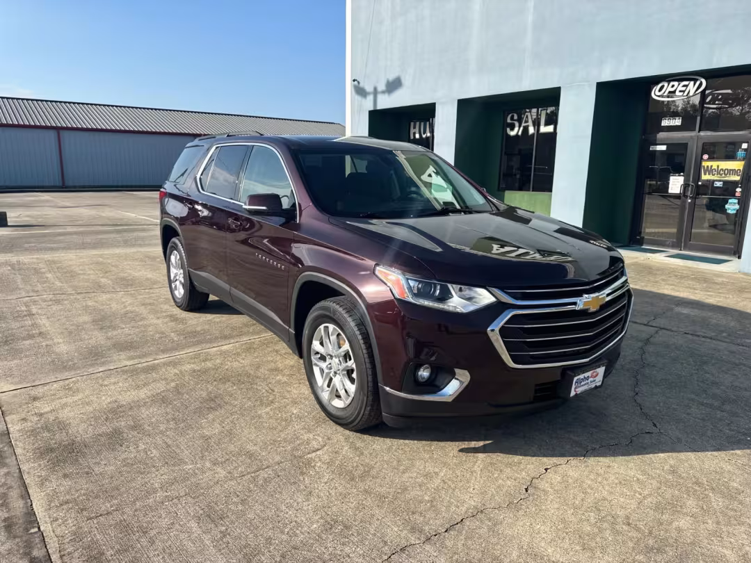 2019 Chevrolet Traverse - 1GNEVGKW8KJ192418 - Image #1