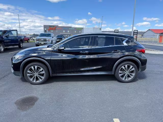 2019 Infiniti QX30 - SJKCH5CR7KA008667 - Image #1