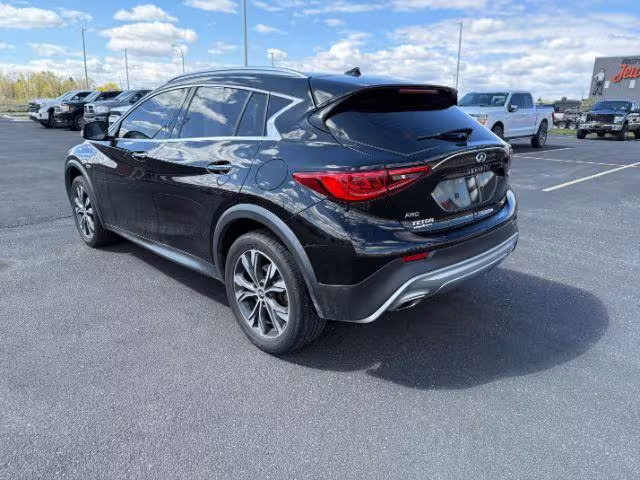 2019 Infiniti QX30 - SJKCH5CR7KA008667 - Image #2