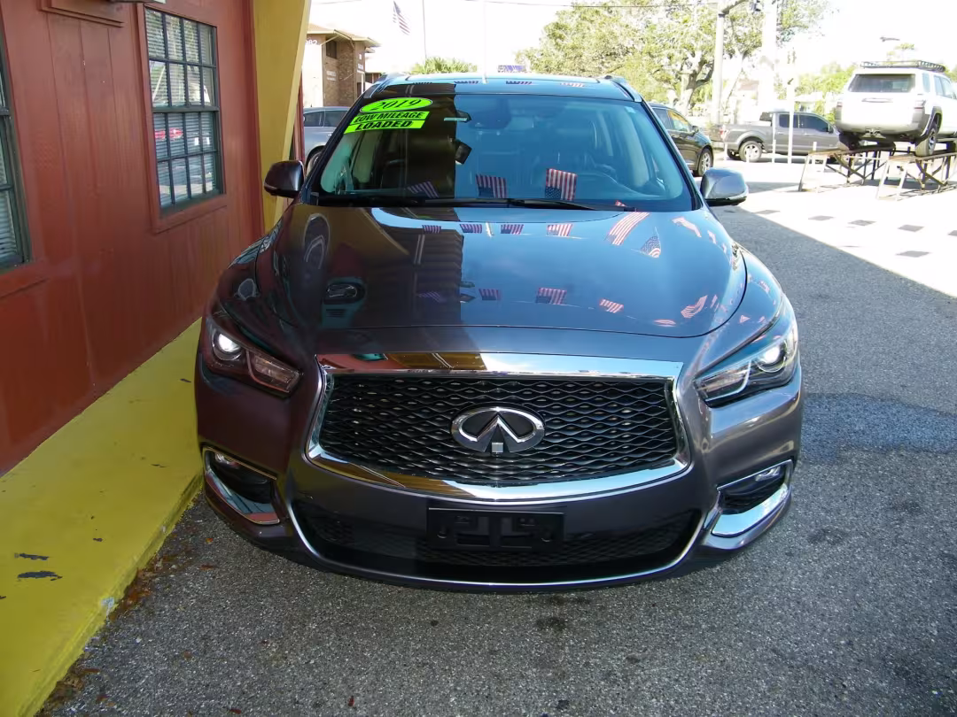 2019 Infiniti QX60 - 5N1DL0MM1KC501496 - Image #1
