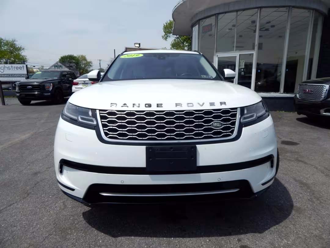 2019 Land Rover Range Rover Velar - SALYB2EX9KA219835 - Image #1