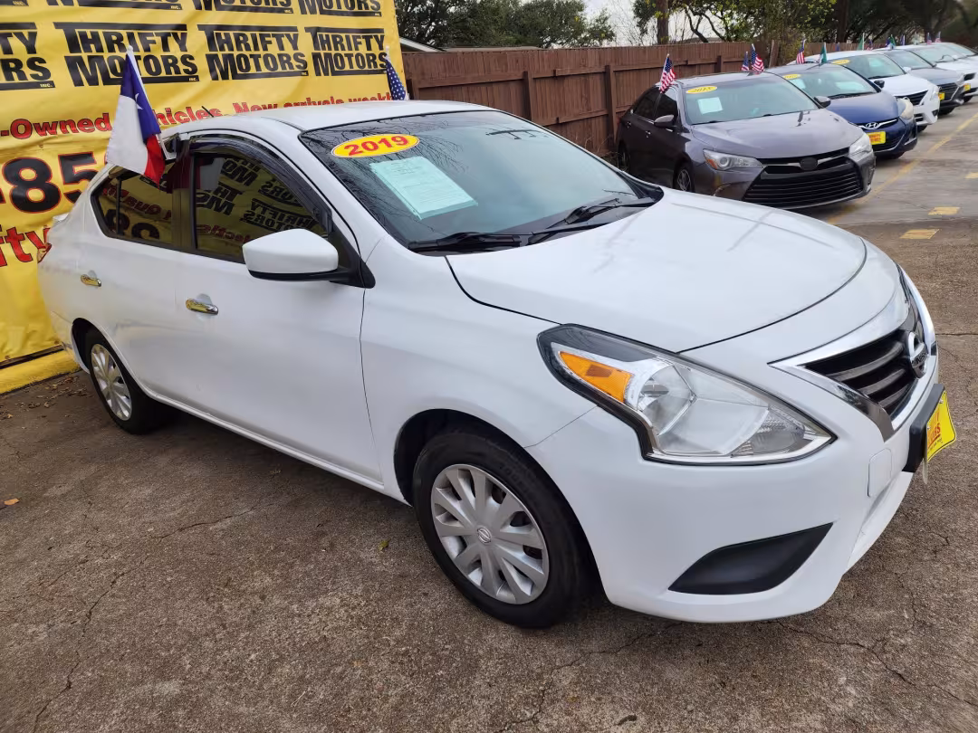 2019 Nissan Versa - 3N1CN7AP0KL881472 - Image #2