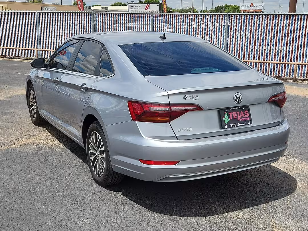2019 Volkswagen Jetta - 3VWCB7BU4KM167698 - Image #2