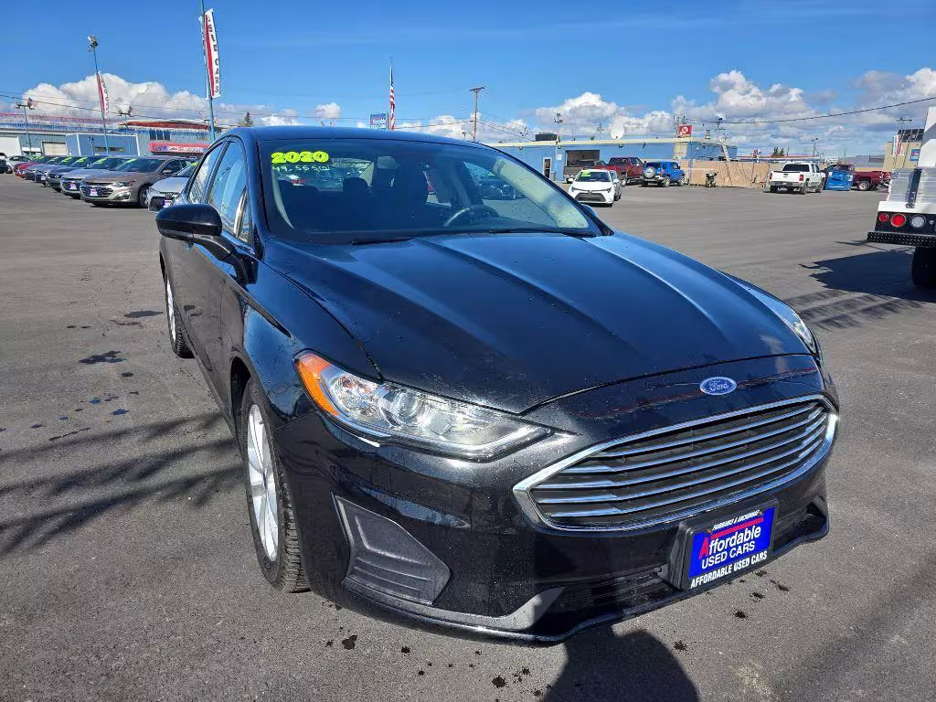 2020 Ford Fusion - 3FA6P0HD9LR233480 - Image #2