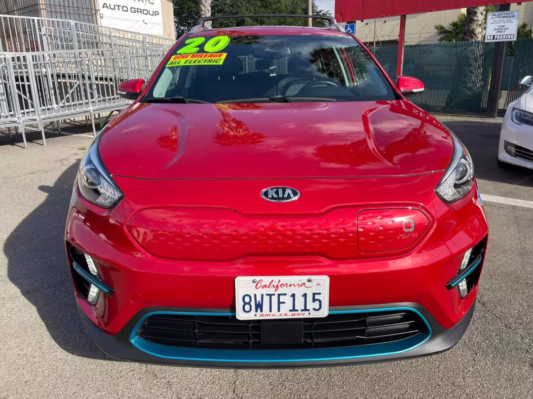 2020 Kia Niro EV - KNDCC3LG9L5064866 - Image #2