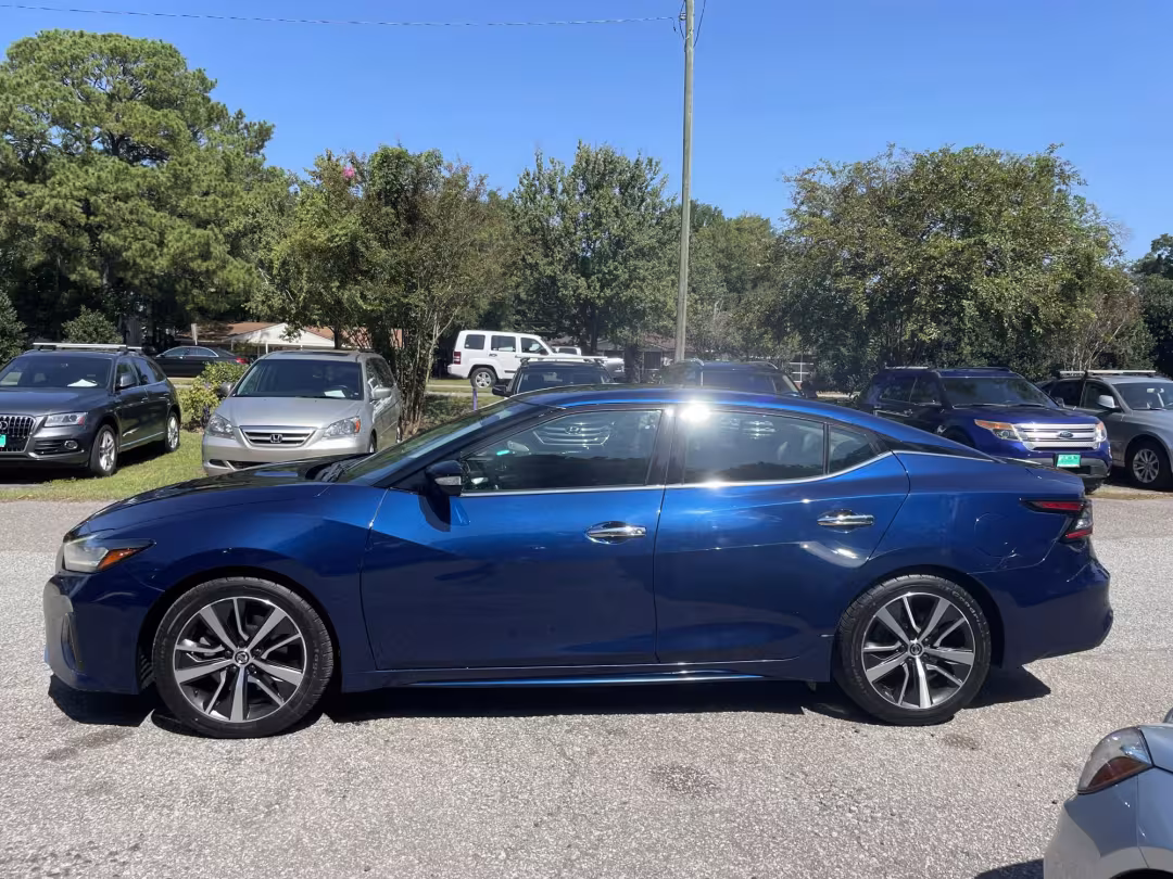 2020 Nissan Maxima - 1N4AA6CV3LC364143 - Image #3