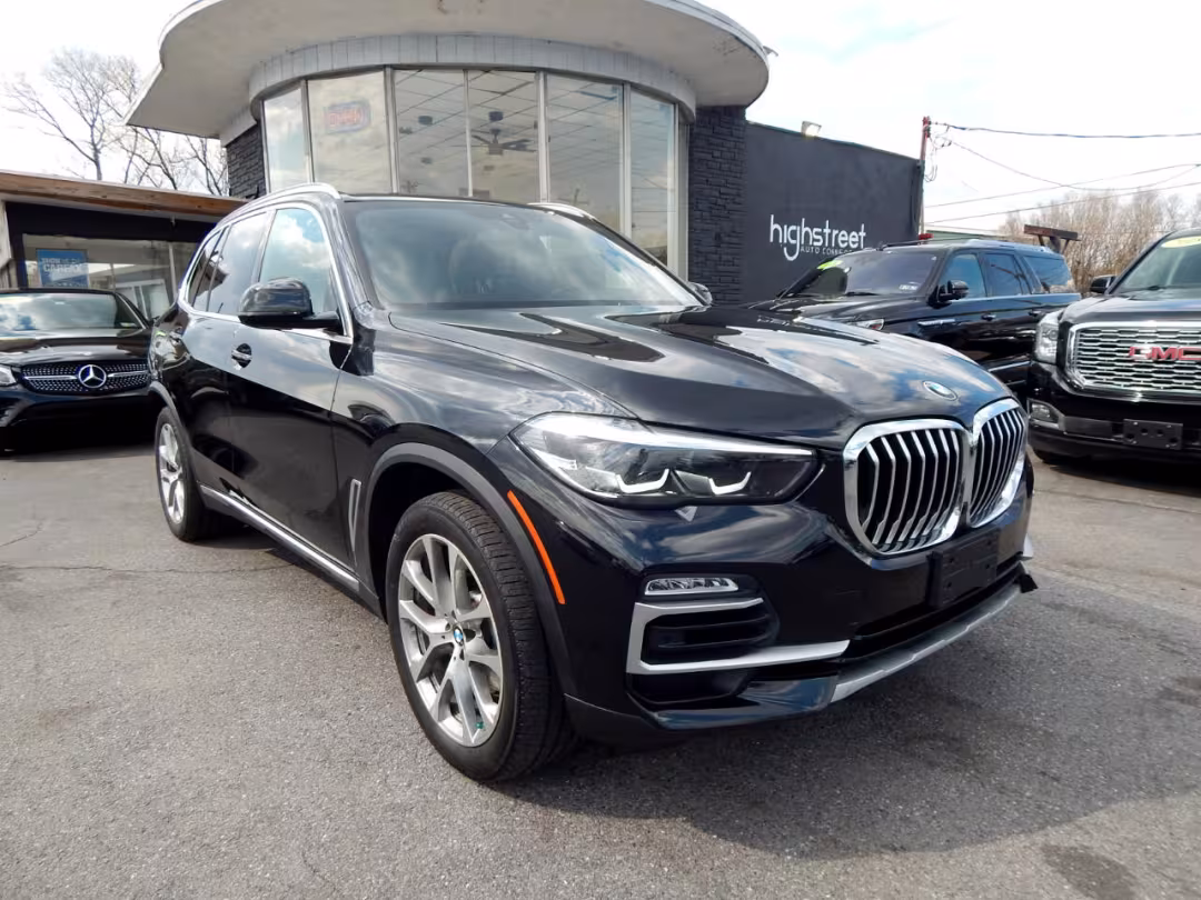 2021 BMW X5 - 5UXCR6C07M9G45541 - Image #2