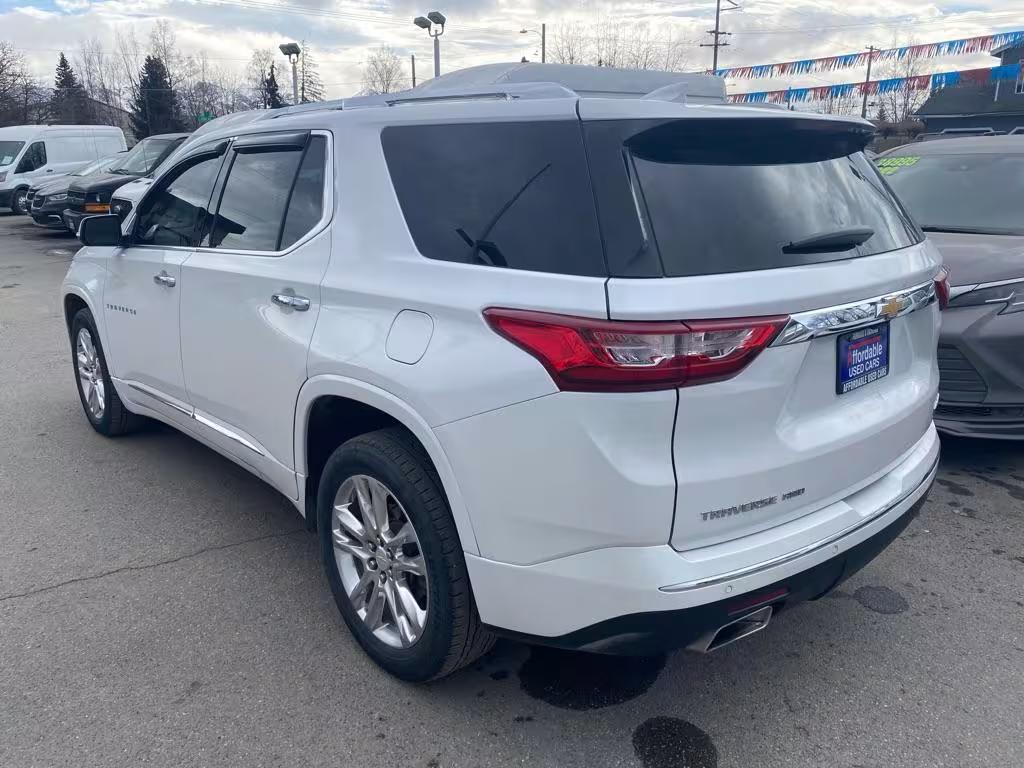 2021 Chevrolet Traverse - 1GNEVNKW3MJ245128 - Image #2