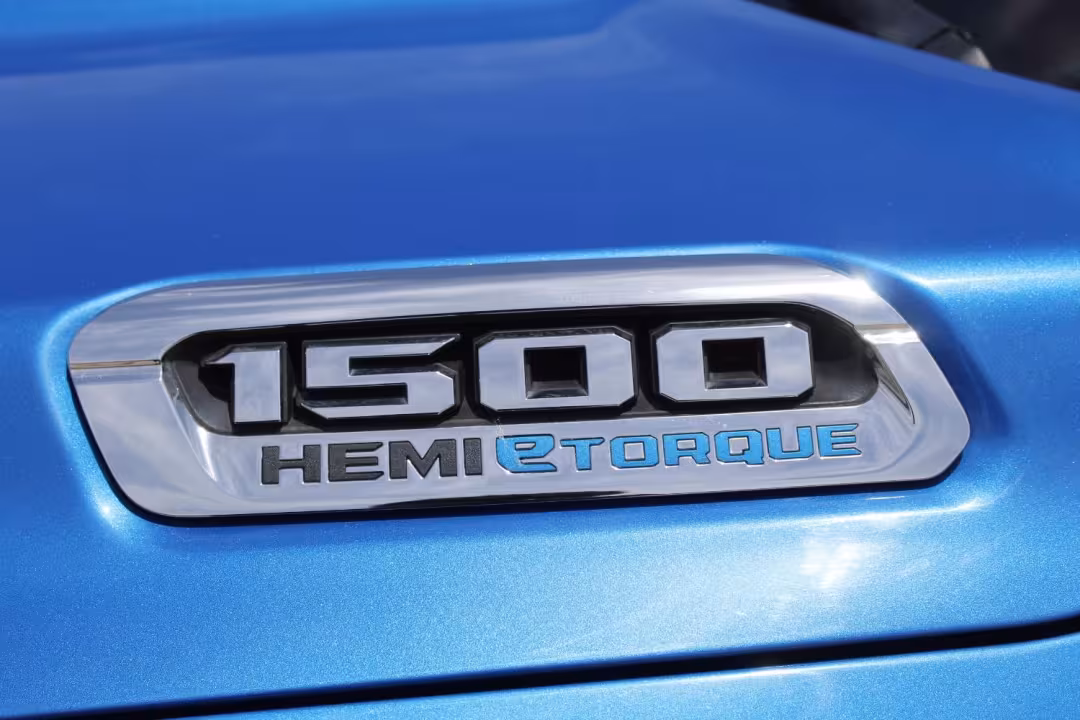 2021 Ram 1500 - 1C6RREFT5MN630723 - Image #3