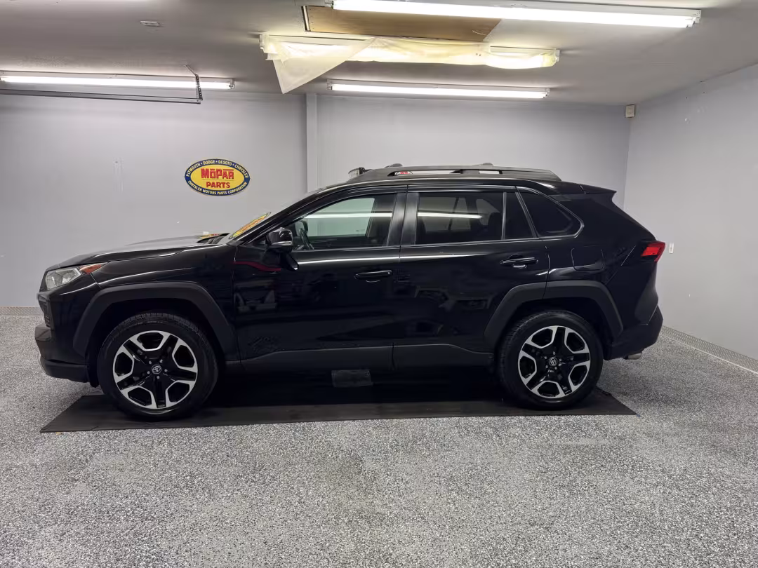 2021 Toyota RAV4 - 2T3J1RFV2MW219956 - Image #2
