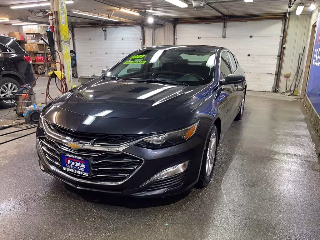 2022 Chevrolet Malibu - 1G1ZB5ST0NF121937 - Image #1