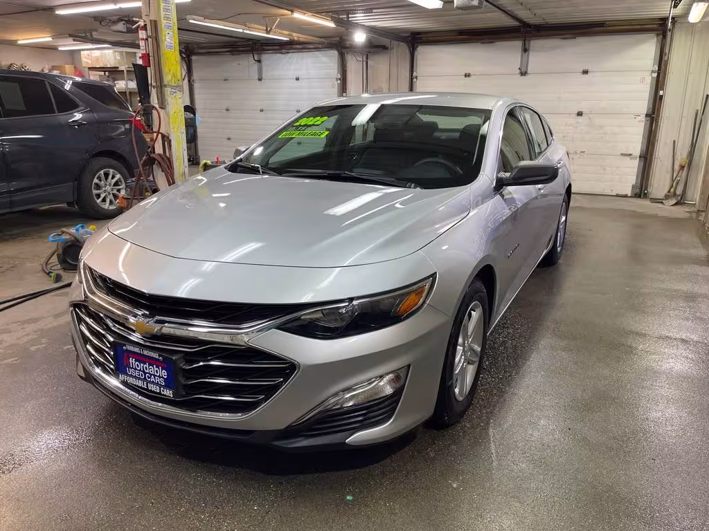 2022 Chevrolet Malibu - 1G1ZB5ST2NF124340 - Image #1