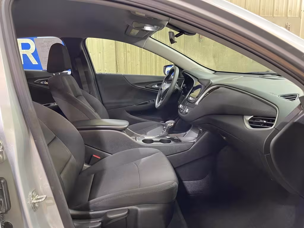2022 Chevrolet Malibu - 1G1ZB5ST2NF124340 - Image #3