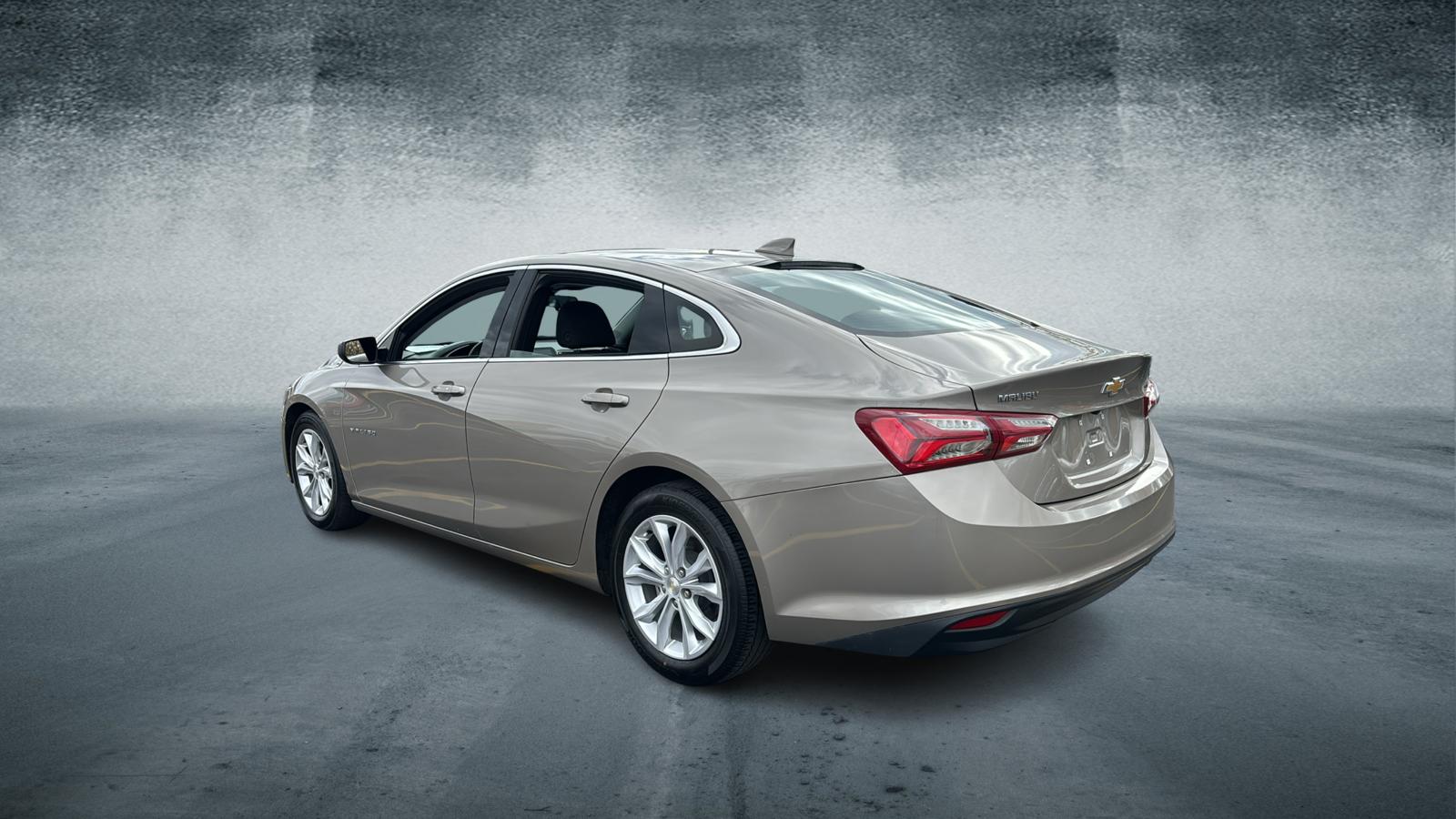 2022 Chevrolet Malibu - 1G1ZD5ST9NF166501 - Image #3