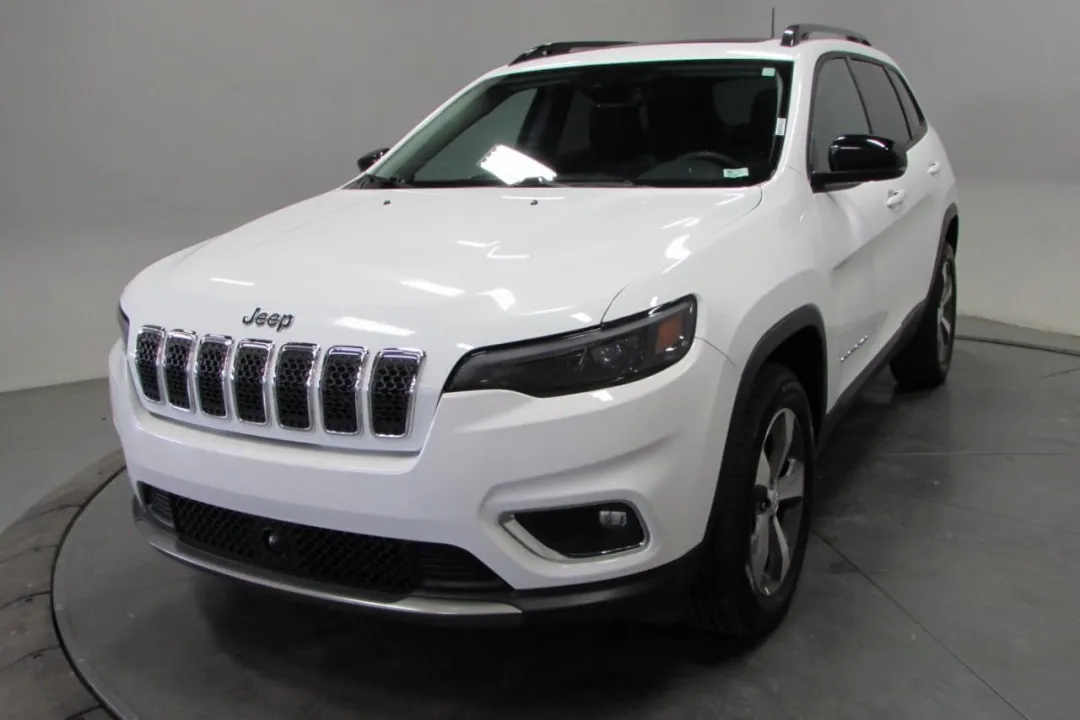 2022 Jeep Cherokee - 1C4PJMDXXND556388 - Image #2