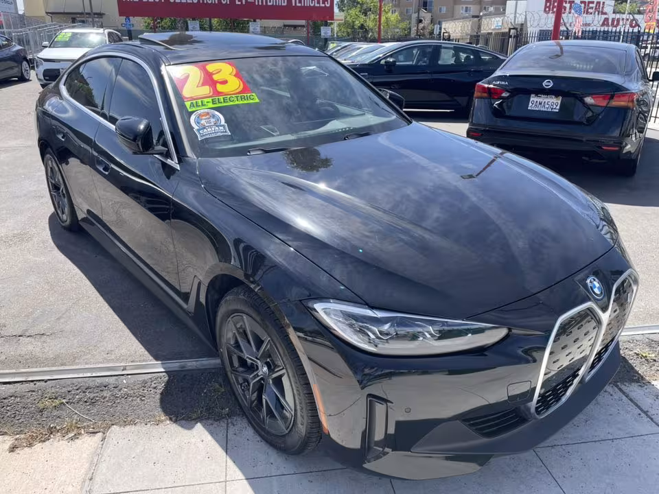 2023 BMW i4 - WBY43AW06PFP59814 - Image #1