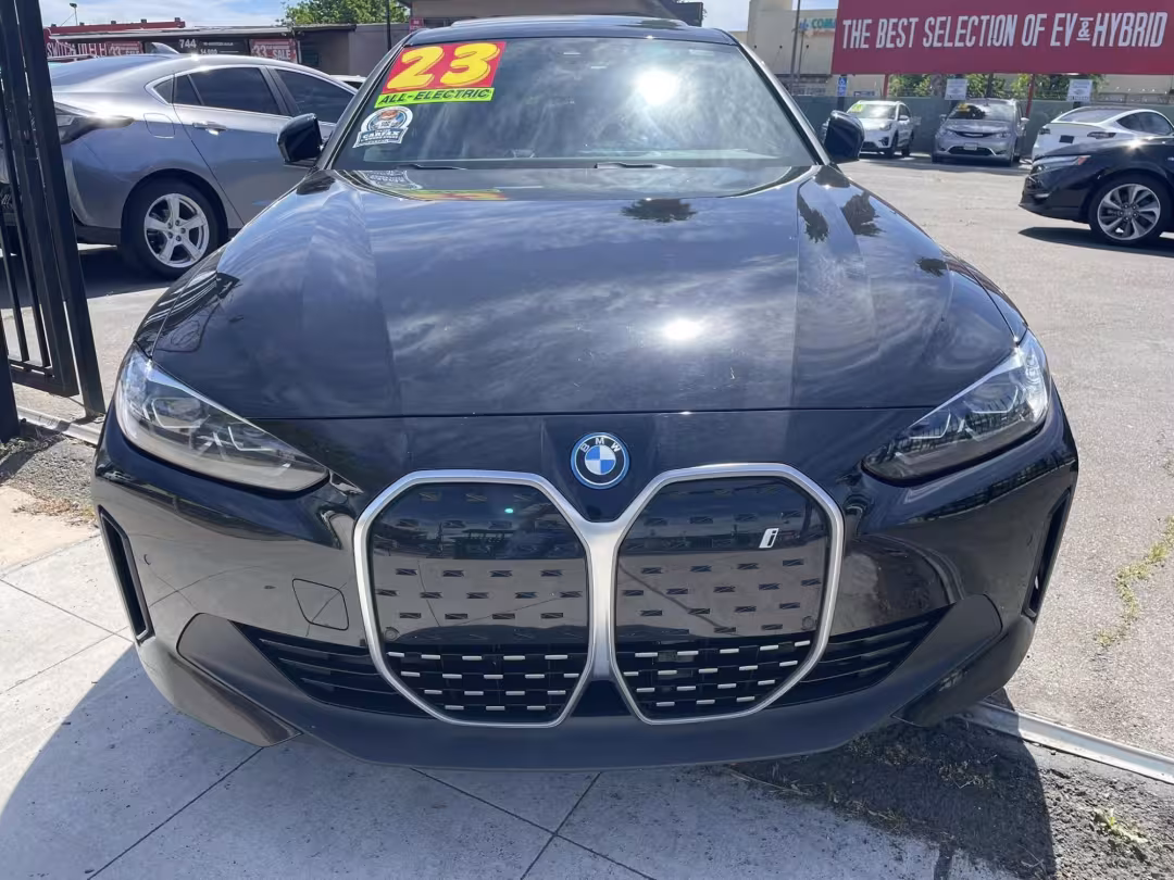 2023 BMW i4 - WBY43AW06PFP59814 - Image #2