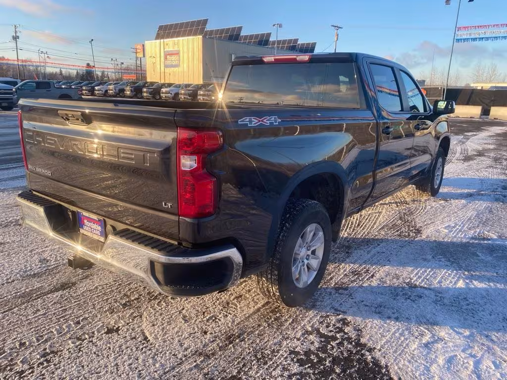 2023 Chevrolet Silverado 1500 - 1GCUDDED8PZ267529 - Image #2