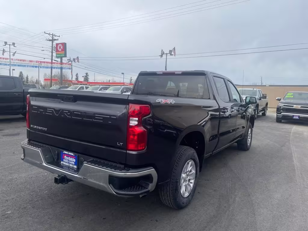 2023 Chevrolet Silverado 1500 - 3GCUDDED8PG178379 - Image #3