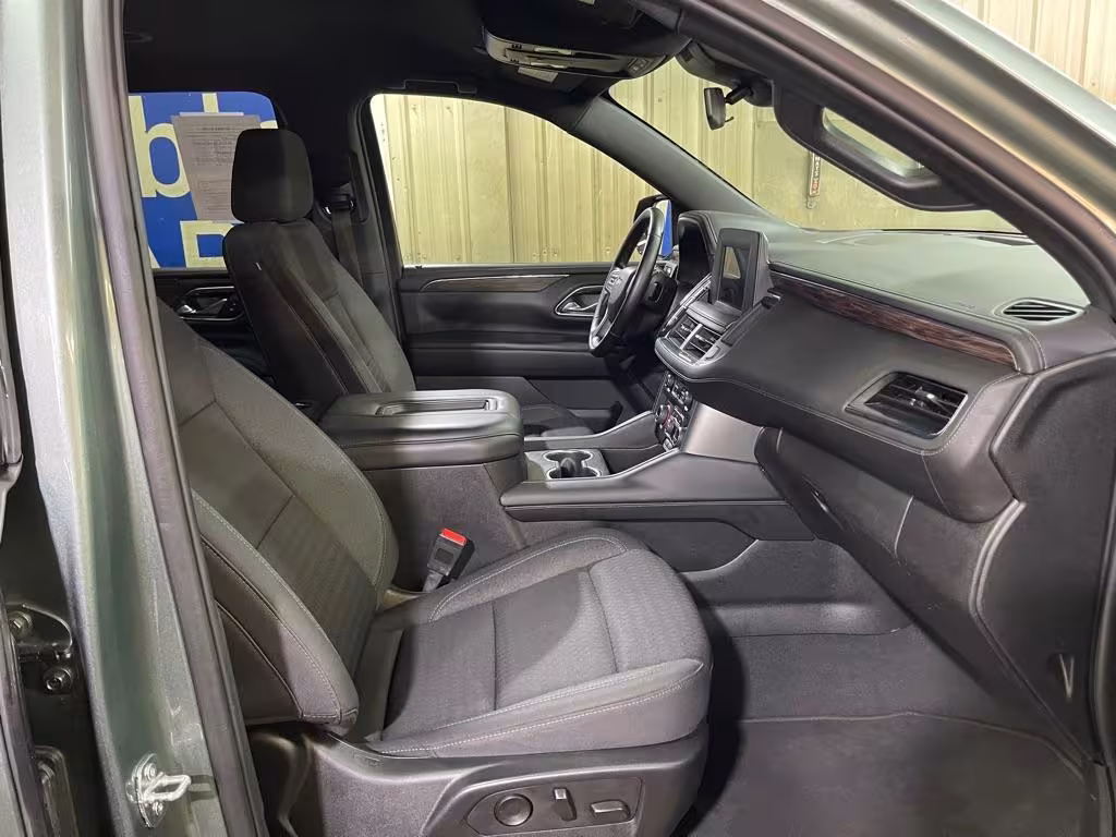 2023 Chevrolet Tahoe - 1GNSKMKD1PR206807 - Image #3