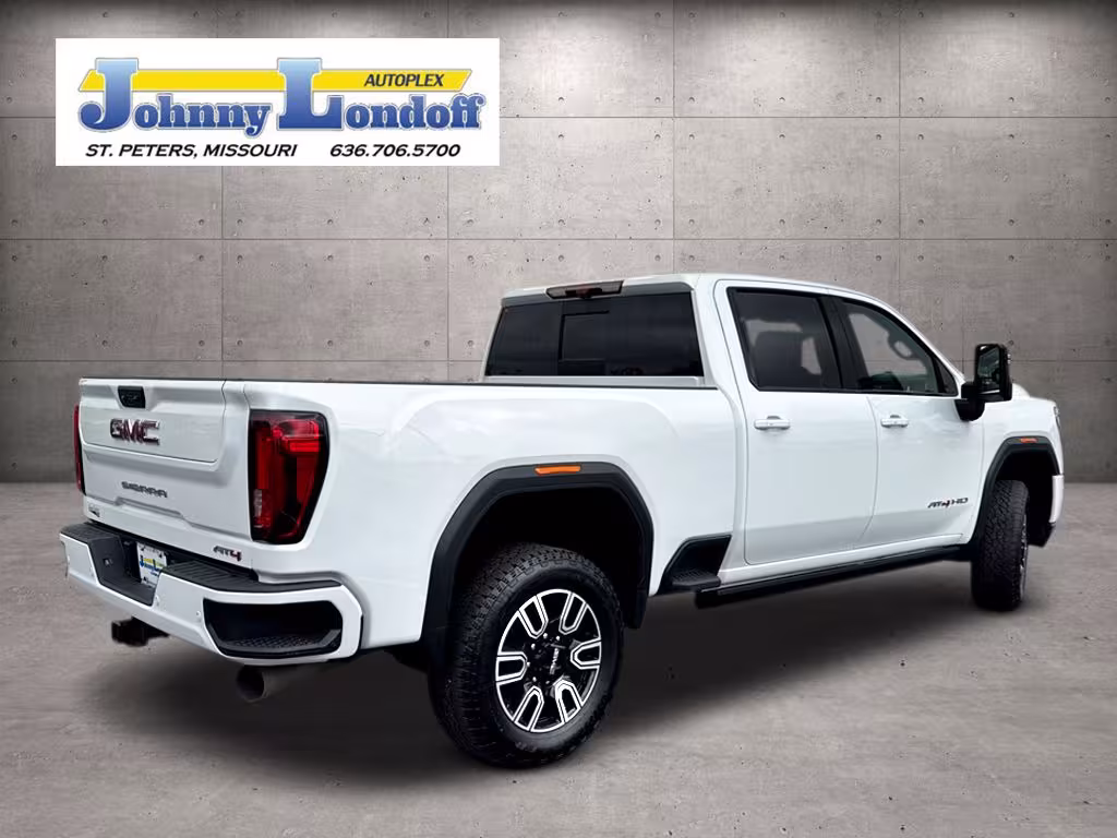 2023 GMC Sierra - 1GT49PEY8PF247353 - Image #2