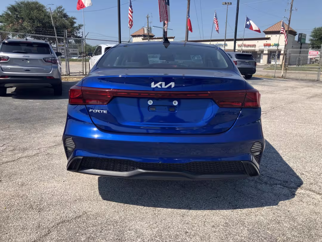 2023 Kia Forte - 3KPF24AD6PE596522 - Image #3