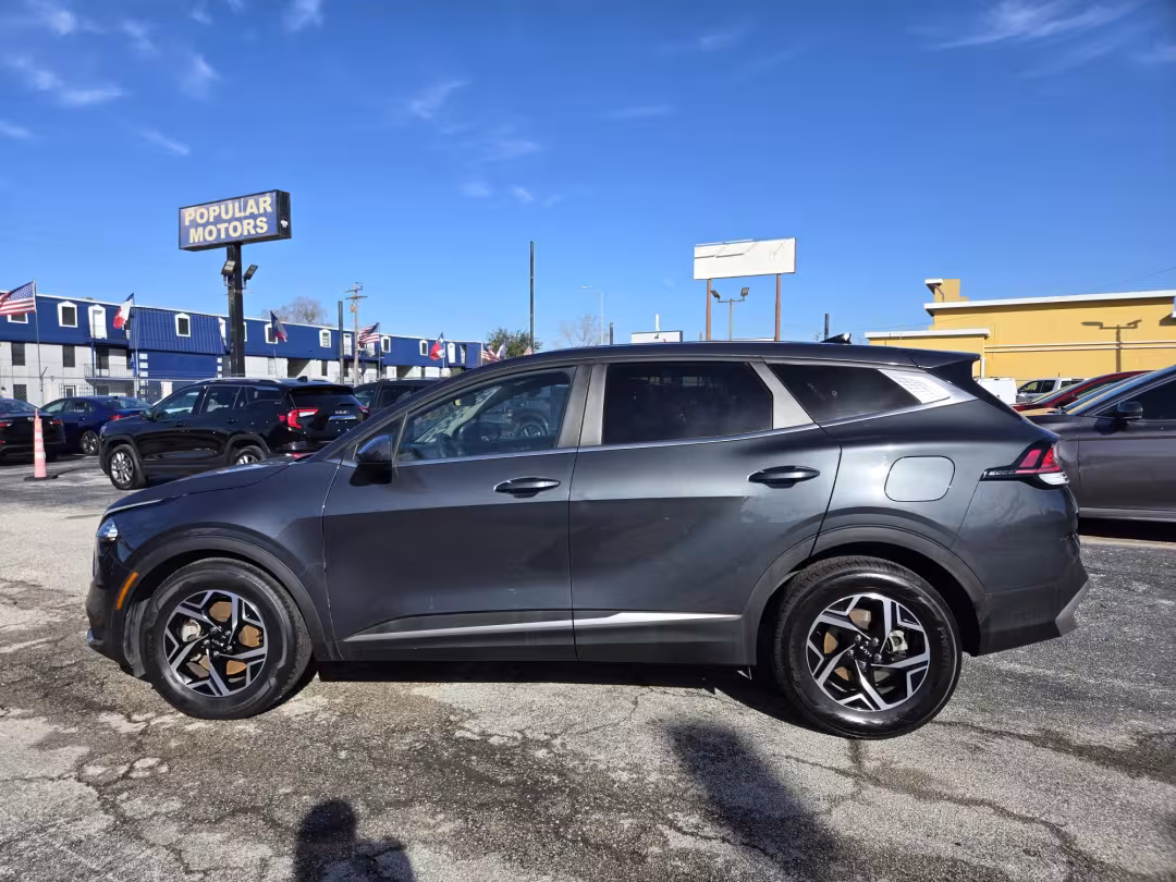 2023 Kia Sportage - KNDPU3AF4P7102233 - Image #1