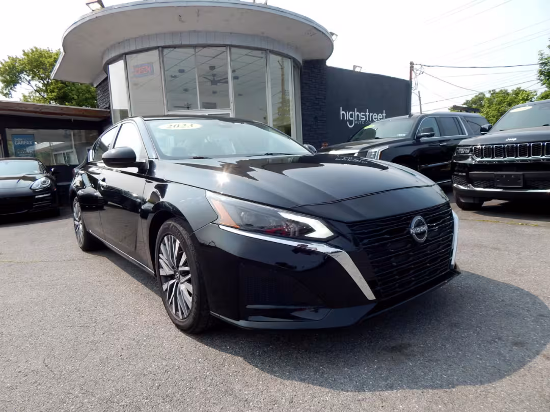 2023 Nissan Altima - 1N4BL4DV1PN319892 - Image #3