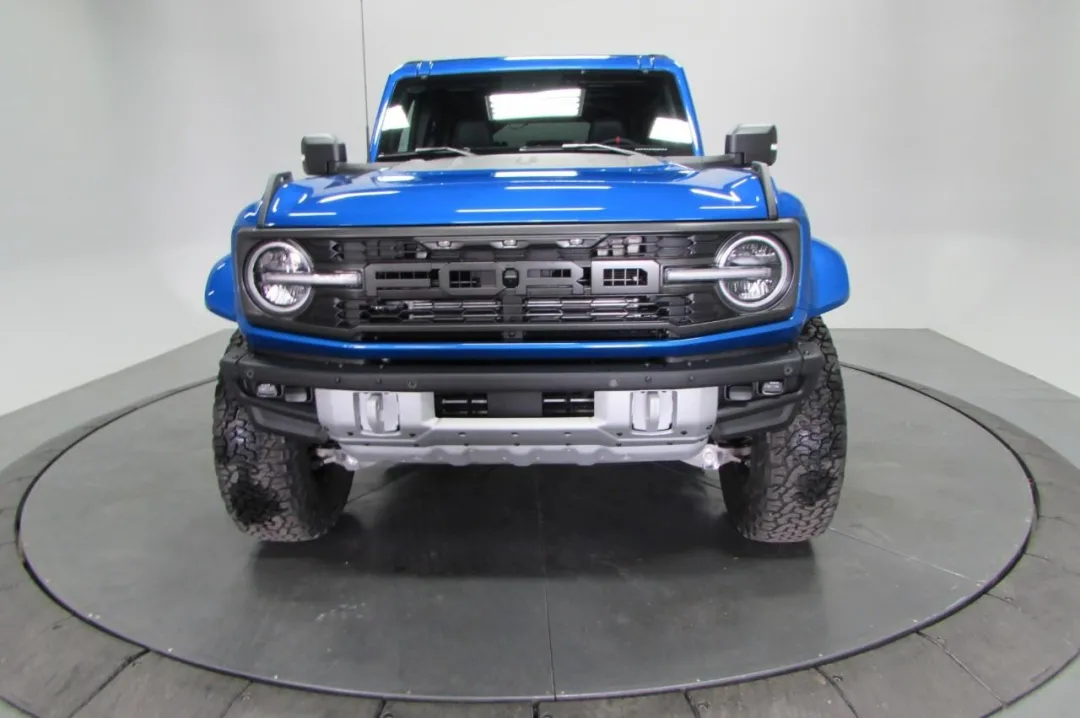 2024 Ford Bronco - 1FMEE0RR6RLA83661 - Image #1