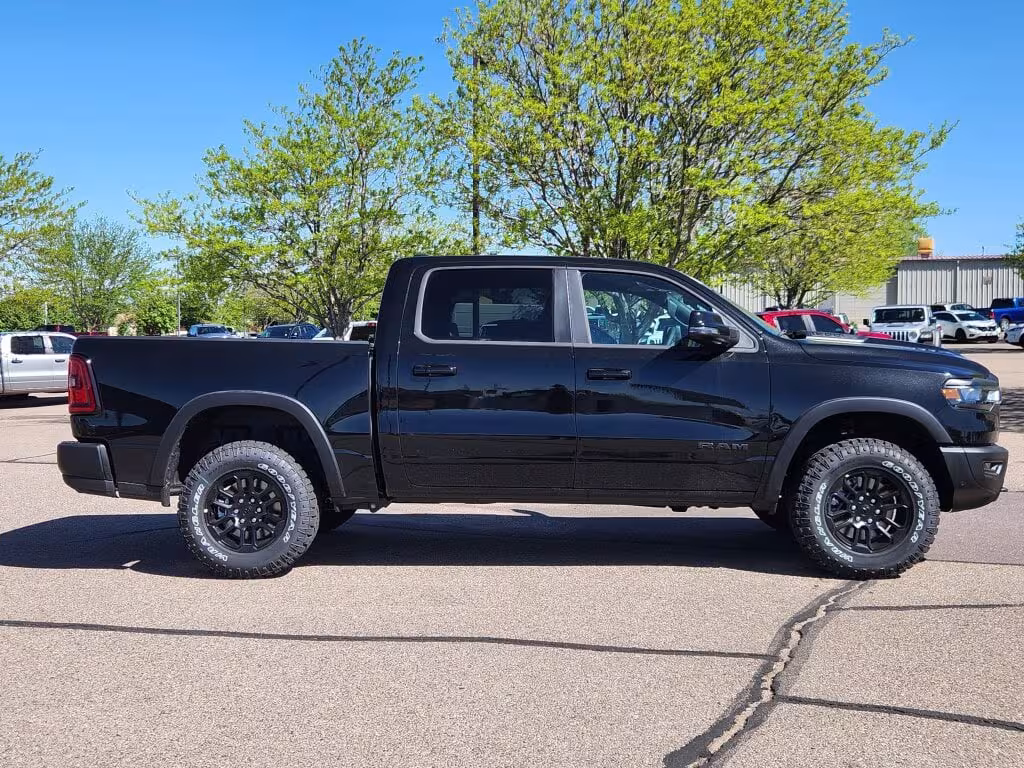 2025 Ram 1500 - 1C6SRFLP4SN724569 - Image #1